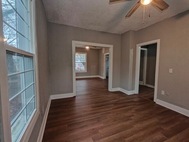 Building Photo - Ask about our Rent to own option