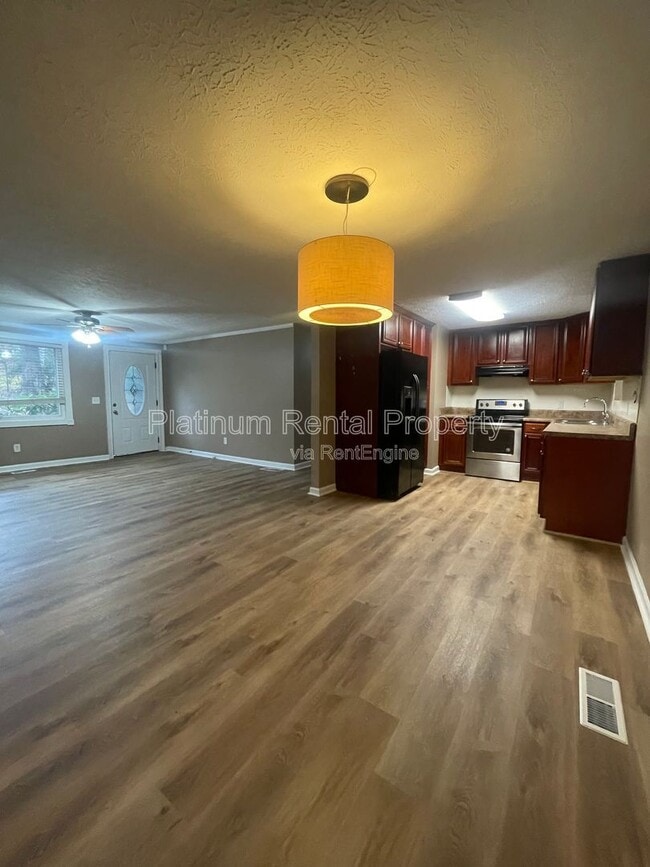 Building Photo - 3987 Cherokee Trail