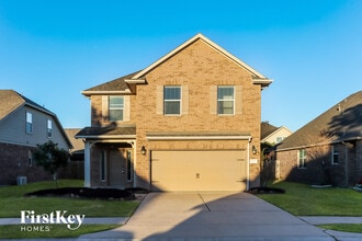 Building Photo - 1315 Lucas St