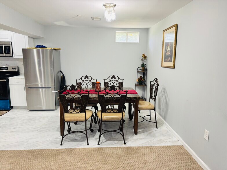 Building Photo - 13104 Bay Hill Dr