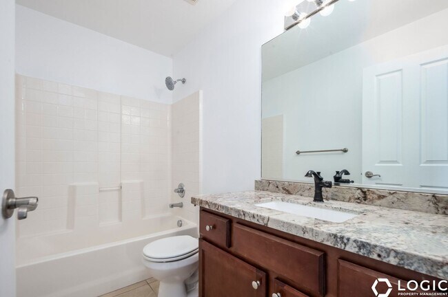 Building Photo - 5878 Arlinridge Dr