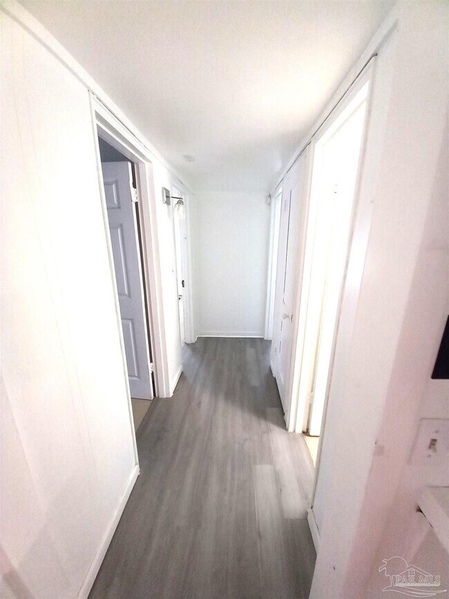 Building Photo - 4 Marine Dr