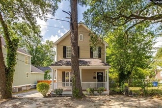 Building Photo - 1029 Maxcy St