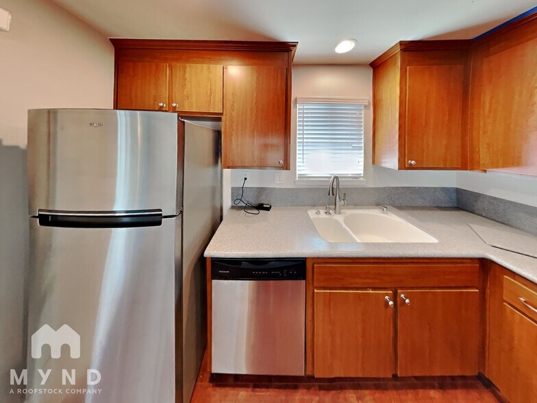 Building Photo - 5936 Marshwell Way