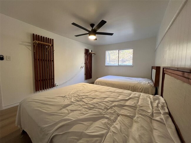 Building Photo - 3310 Hycreek Dr