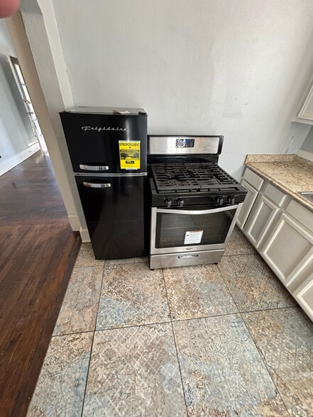 Building Photo - 159 N Belvedere Blvd