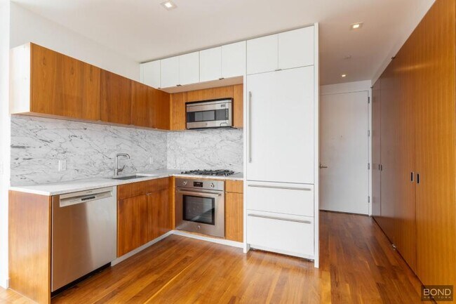 Primary Photo - 1 bedroom in Brooklyn NY 11211