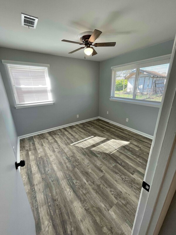 Building Photo - 516 Hayes St