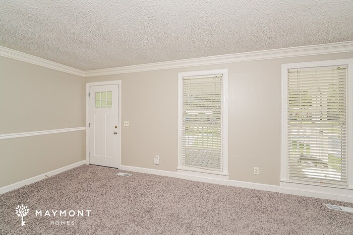 Building Photo - 6950 Heather Ln
