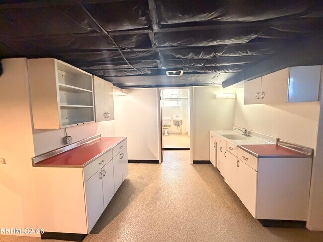 Building Photo - 751 Balzar Cir