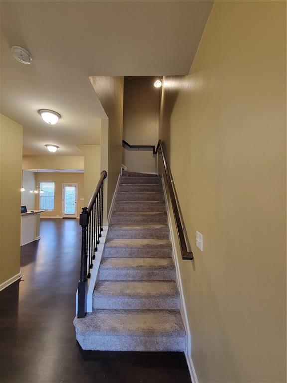 Building Photo - 1525 Landmark Ln