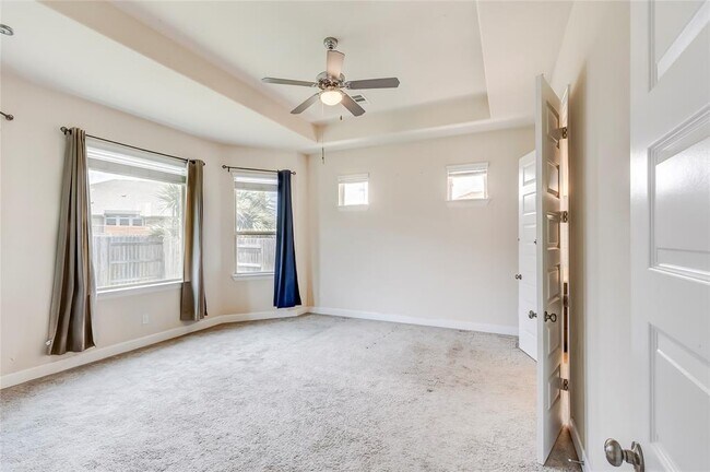 Building Photo - 3016 Columbus Loop