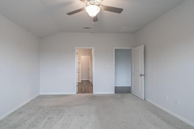 Building Photo - 1605 Gerald Ln