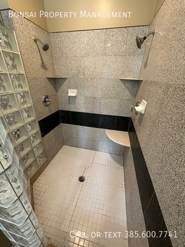 Building Photo - 11291 Palisade View Dr