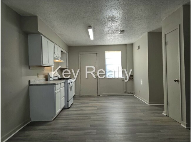 Building Photo - 413 - A Hickory - Wardville MOVE IN SPECIAL