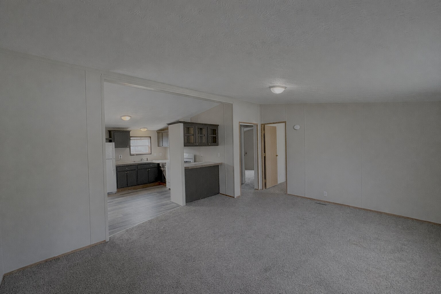 Building Photo - 247 Laurel Leah