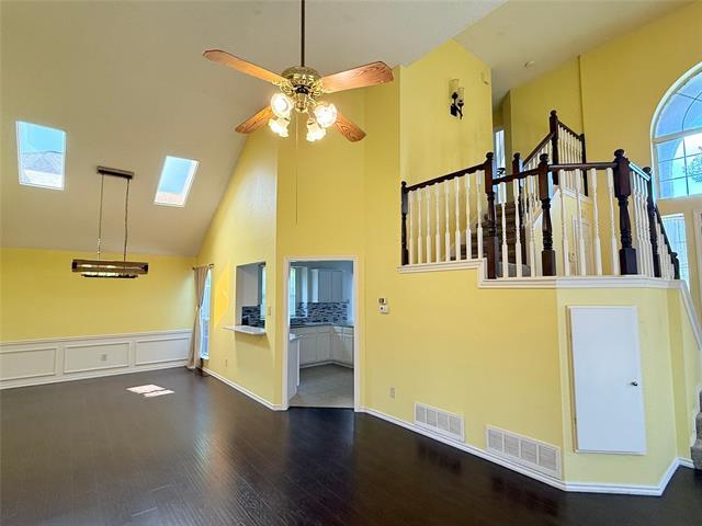 Building Photo - 1328 Maywood Ct