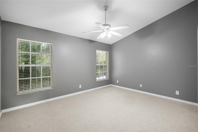 Building Photo - 37250 Embassy Pk Ln