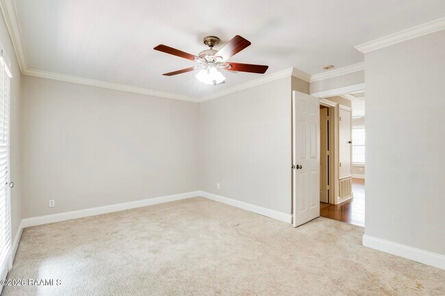 Building Photo - 112 Hillside Dr