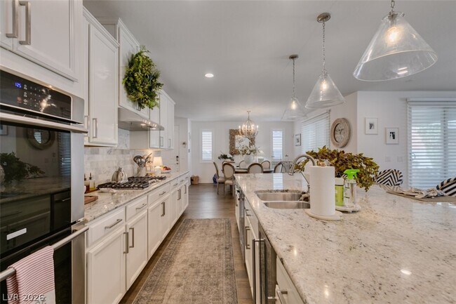 Building Photo - 12314 Kings Eagle St