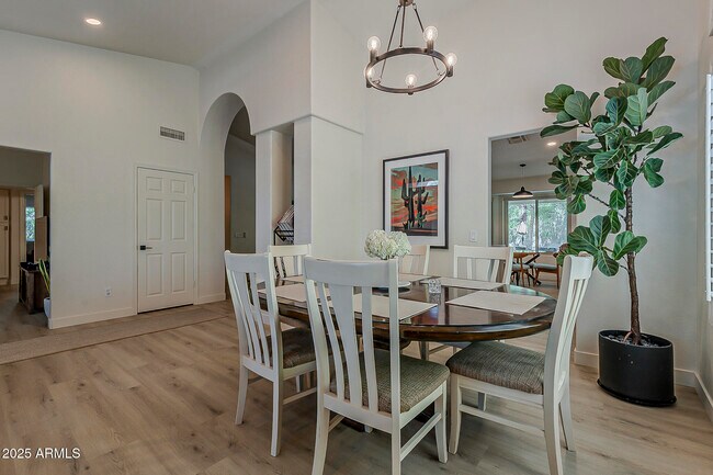 Building Photo - 4730 E Desert Cactus St