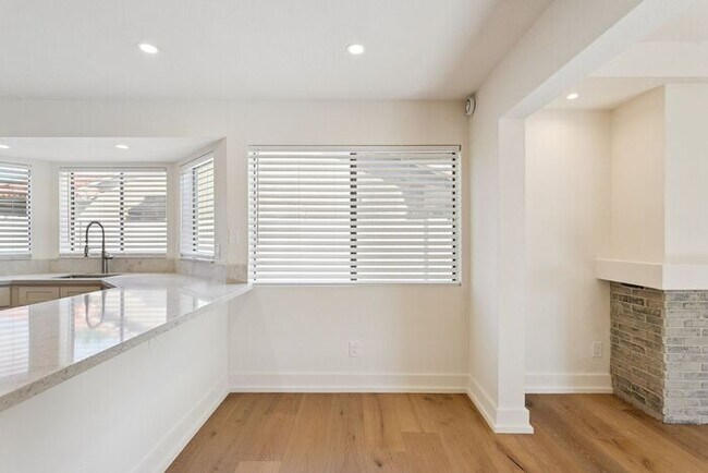 Building Photo - 923 N 59th St