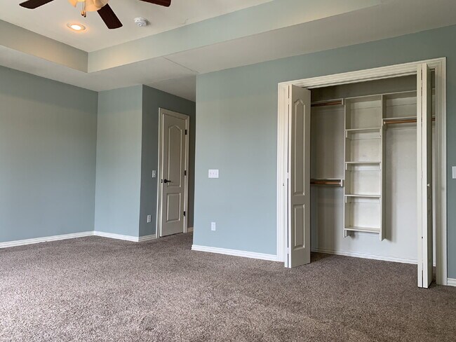 Building Photo - 4156 W Bradstreet Ln