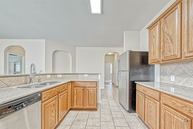 Building Photo - 5526 Hazel Berry Way