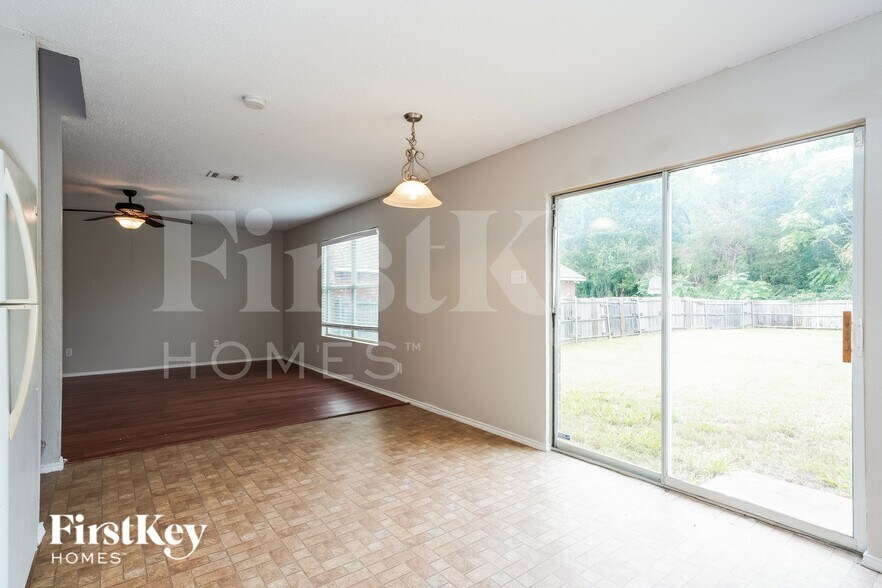 Building Photo - 3356 Mojave Dr