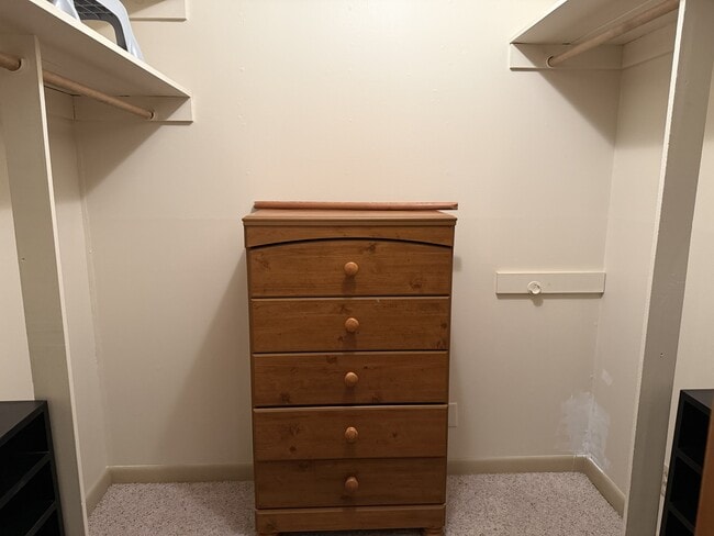 Building Photo - 259 E Oakland St