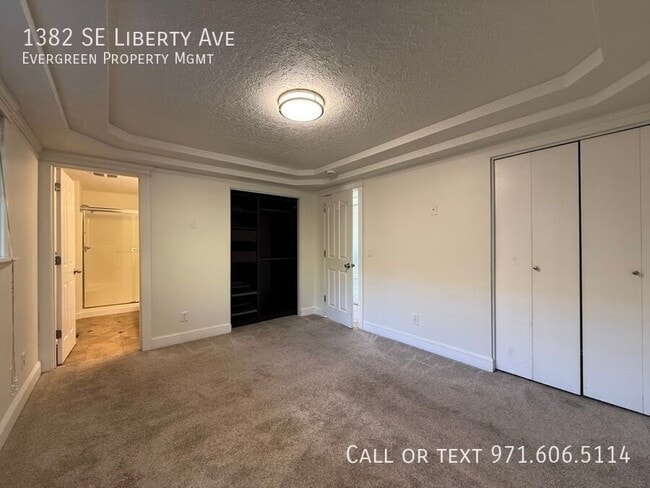 Building Photo - 1382 SE Liberty Ave