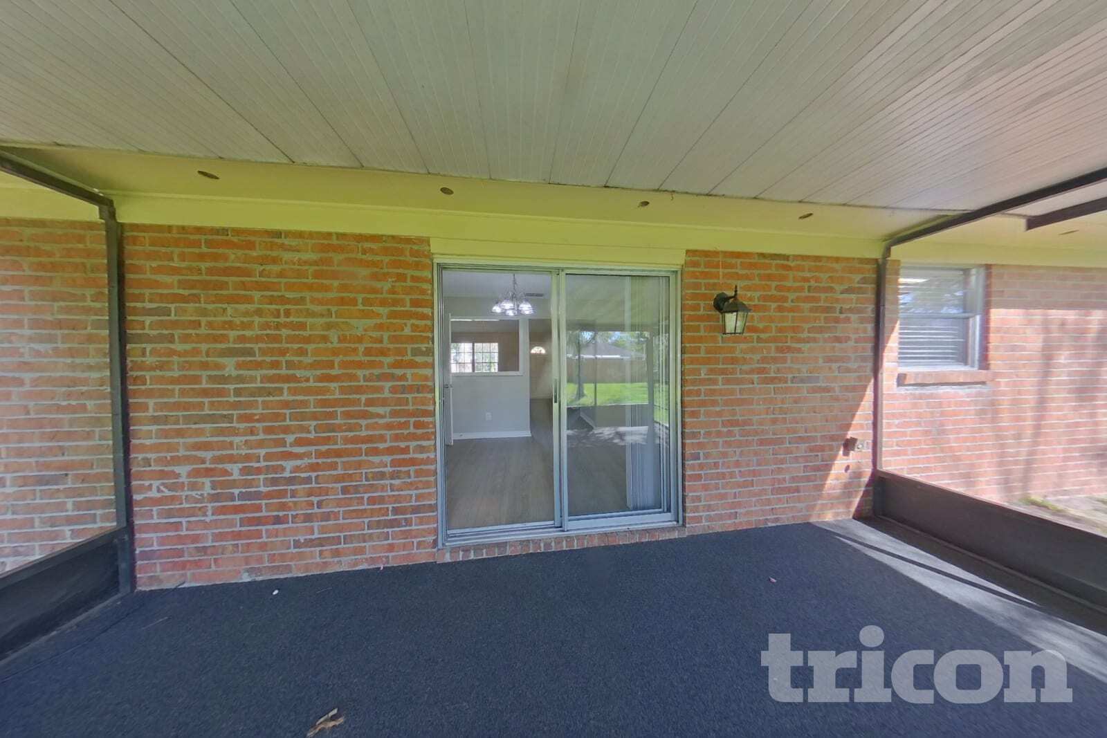 Building Photo - 1715 Farm Way