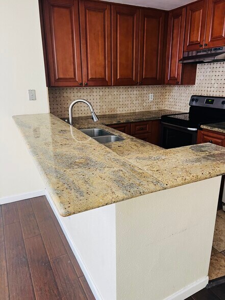 Building Photo - 3550 Ruffin Rd