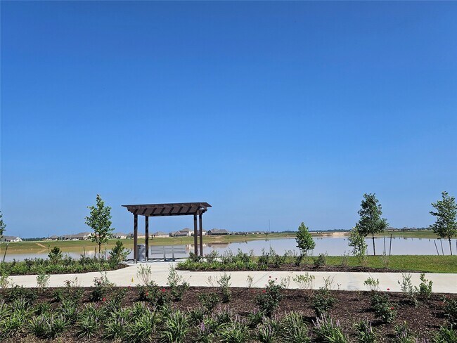 Building Photo - 5029 Almond Ter Dr