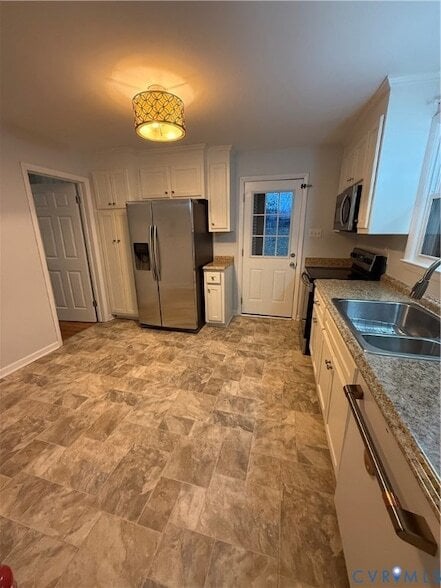 Building Photo - 21718 Magnolia Ave