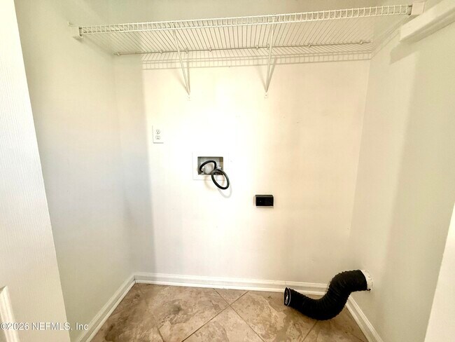 Building Photo - 1701 Covington Ln