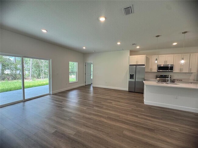 Building Photo - 7191 SW 133rd Ln