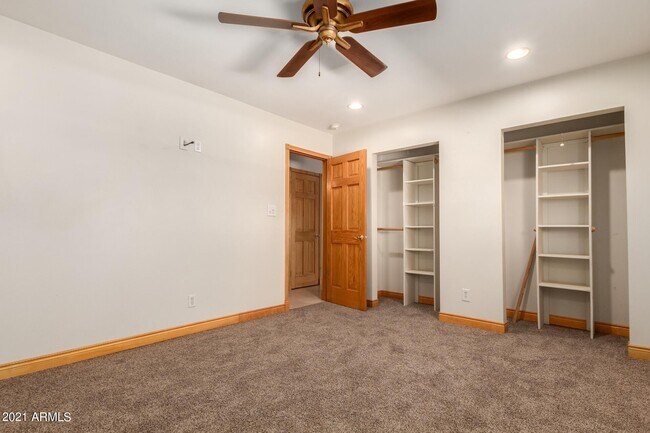 Building Photo - 1608 W Inverness Dr
