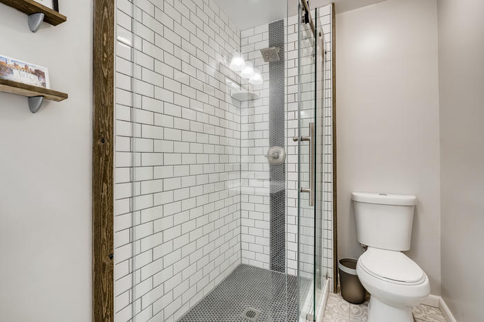 Bedroom 2 Bathroom - 1906 S Balsam St