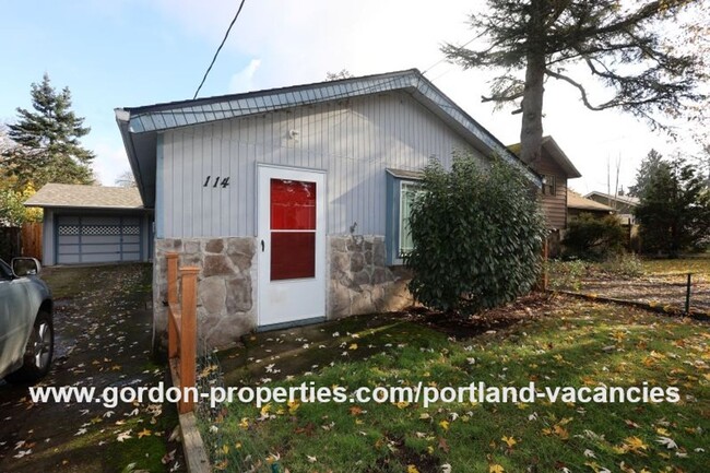 Building Photo - $1,795.00 - SE 127th Ave - Hazelwood singl...