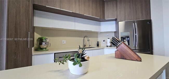 Building Photo - 3802 NE 207th St