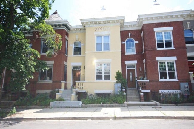Primary Photo - 3607 11th St NW