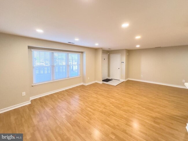 Building Photo - 806 Wharton Rd