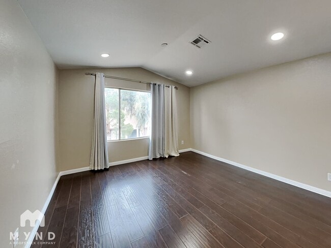 Building Photo - 1728 Matador Way