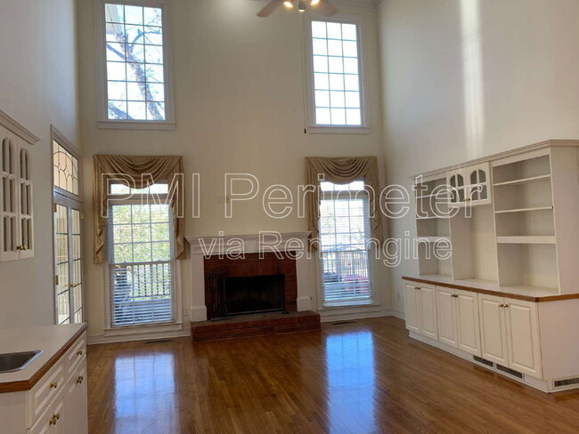Building Photo - 389 Bridgebrook Ln SW