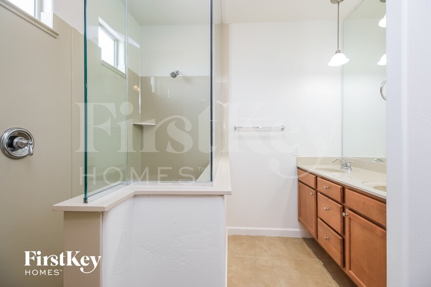 Building Photo - 5044 E Iolite St