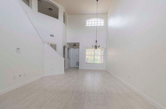 Building Photo - 3701 Titanic Cir