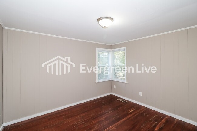 Building Photo - 4033 Clearpool Circle Rd