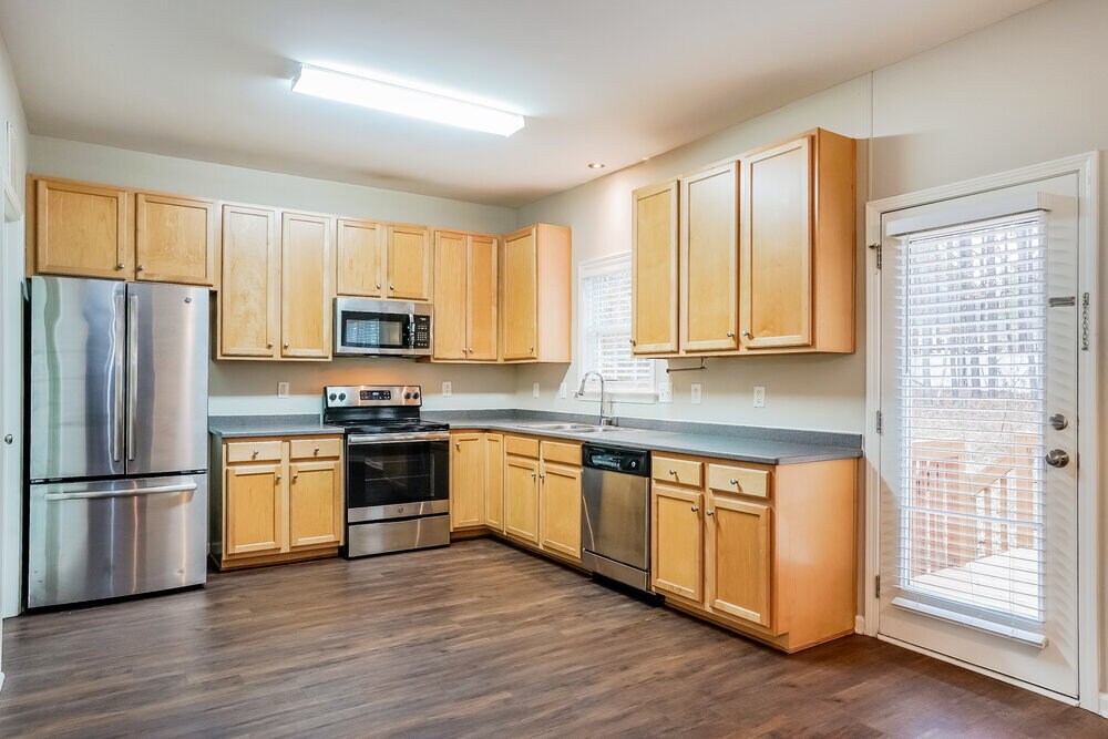 Building Photo - 343 Victor Ct