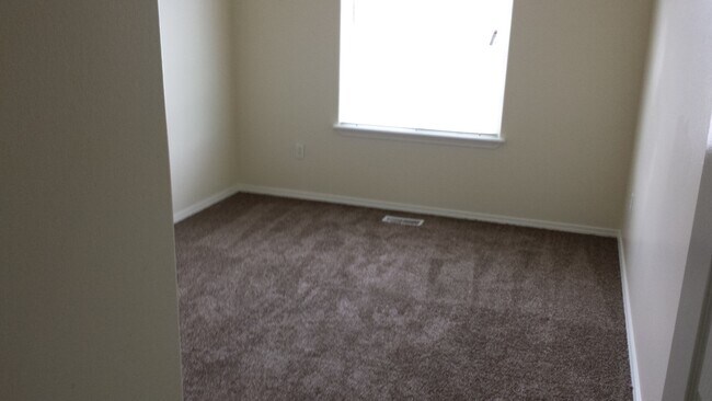 Building Photo - Meridian, 4 bedroom,2.5 Bathroom, 2 car garage, 1546 Sqft, Destiny Cove Sub.,